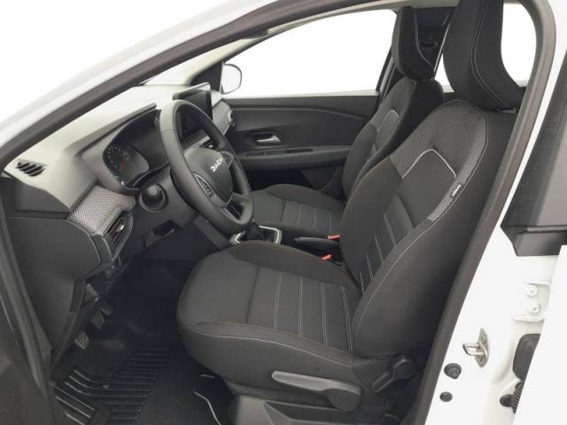 Dacia Sandero image 9