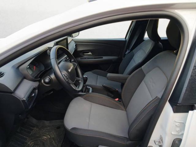 Dacia Sandero image 2