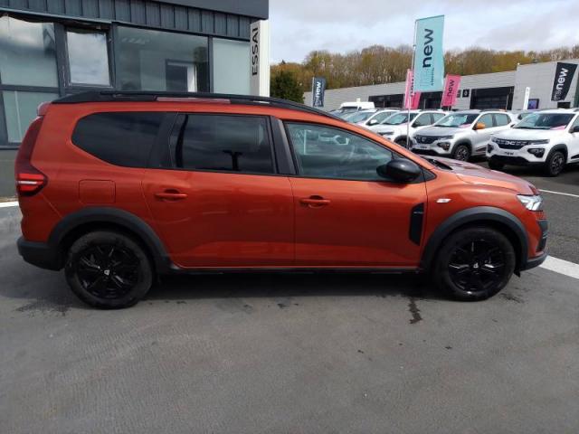 Dacia Jogger image 1