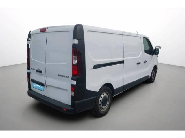 Renault Trafic image 2