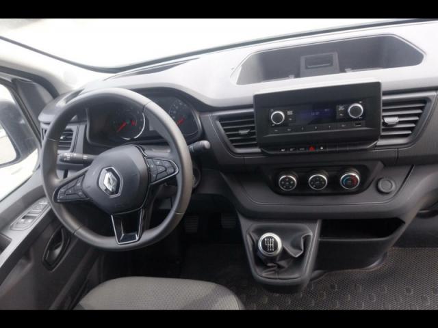 Renault Trafic image 4