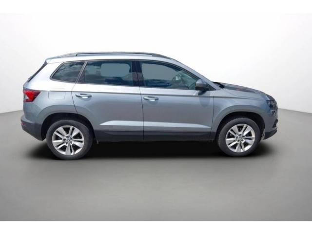 Skoda Karoq image 8