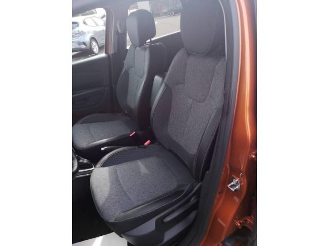 Renault Captur image 3