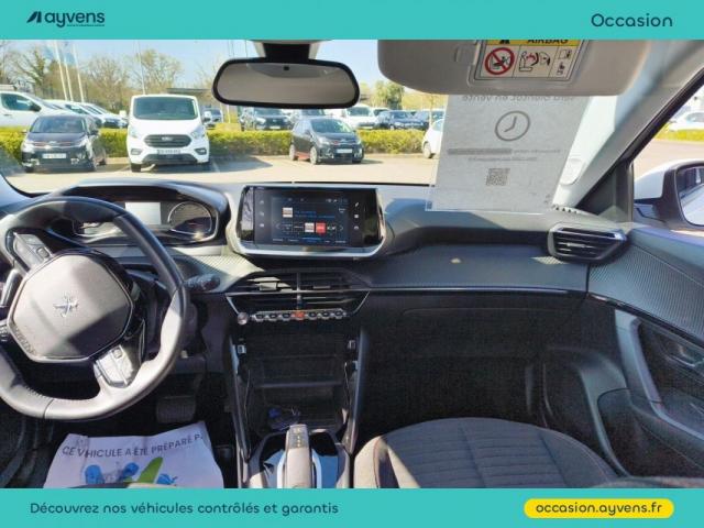 Peugeot 2008 image 8
