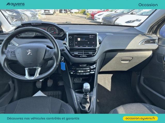 Peugeot 208 image 6