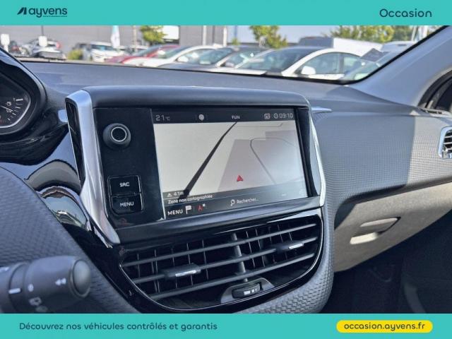 Peugeot 208 image 1