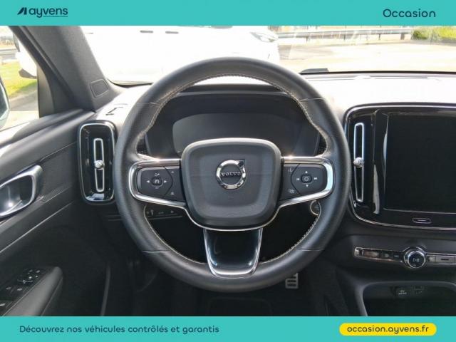 Volvo Xc40 image 2