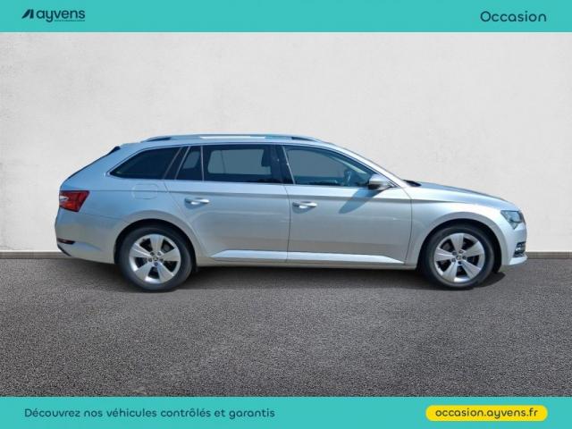 Skoda Superb Combi image 3
