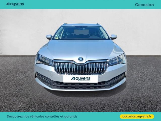 Skoda Superb Combi image 9