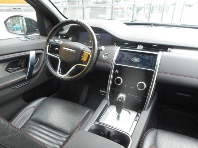 Land Rover Discovery image 2