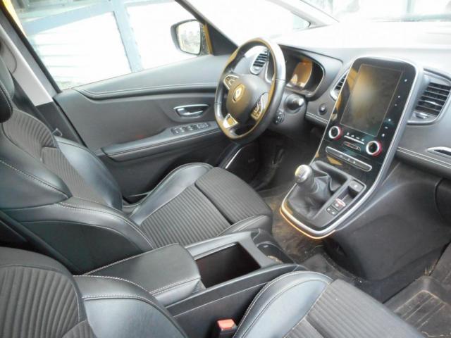 Renault Scénic image 2
