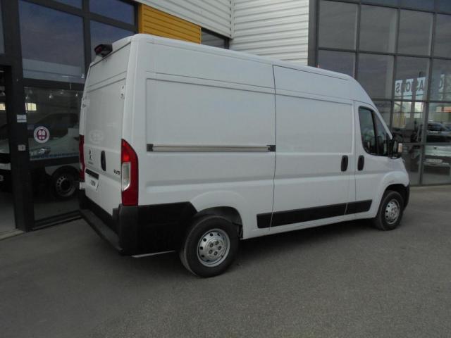 Peugeot Boxer image 2