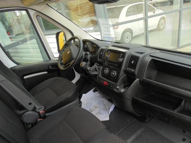 Peugeot Boxer image 1