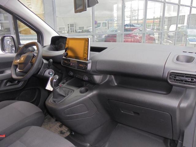 Peugeot Partner image 2