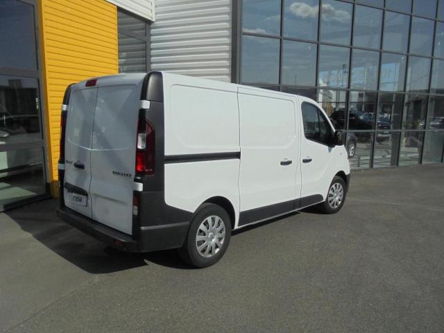 Renault Trafic image 1