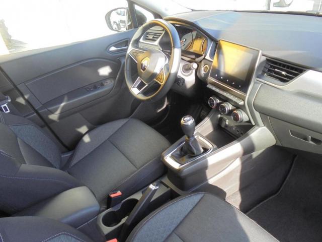 Renault Captur image 2