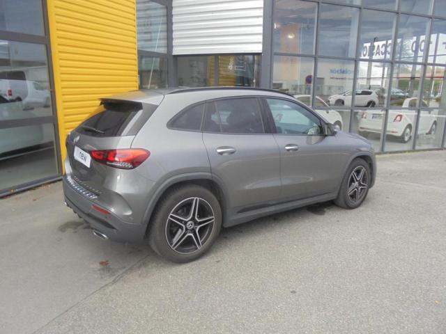 Mercedes Benz Gla image 1