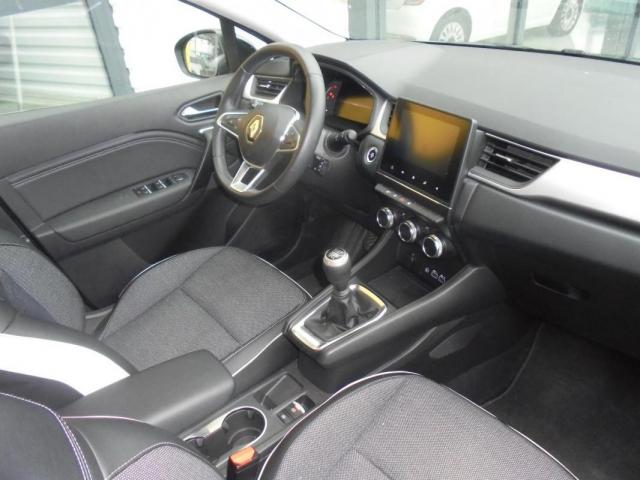 Renault Captur image 2