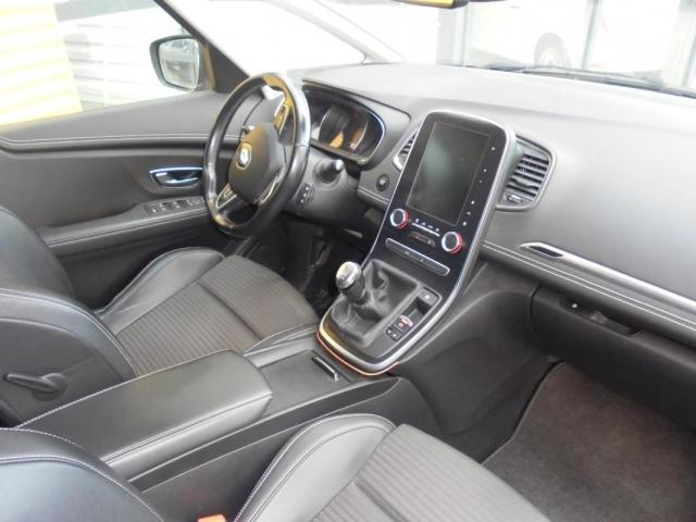 Renault Scénic image 2