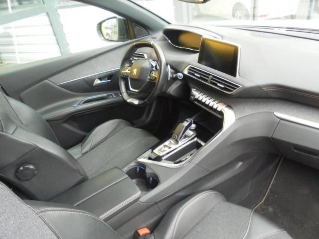 Peugeot 3008 image 1