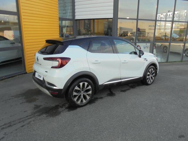 Renault Captur image 2
