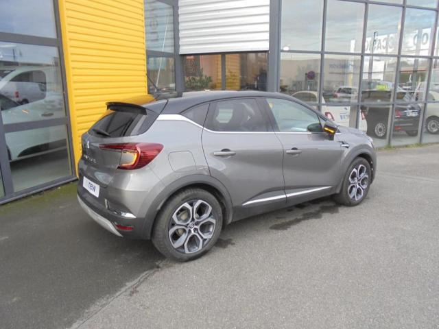 Renault Captur image 2