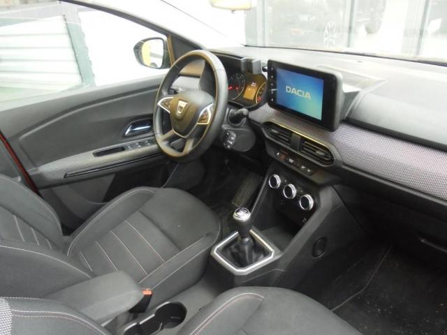 Dacia Jogger image 1