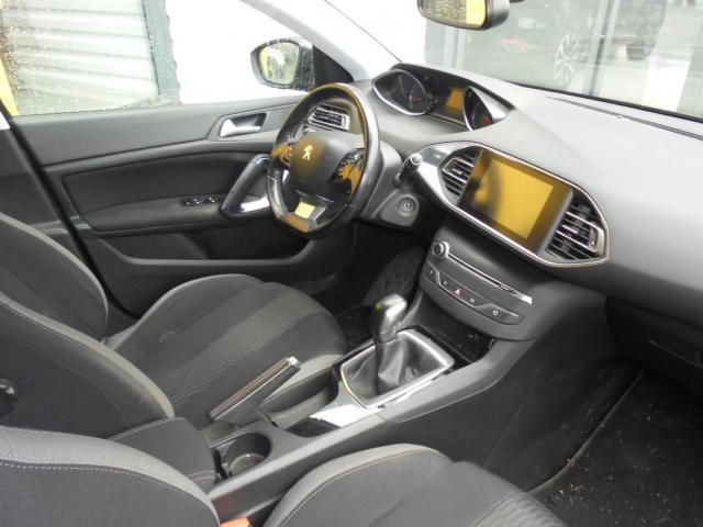 Peugeot 308 image 1