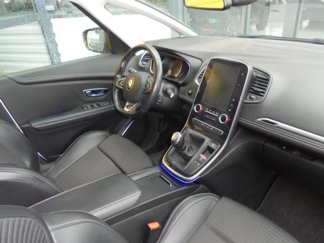 Renault Scénic image 2