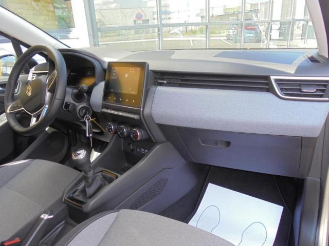 Renault Clio image 2
