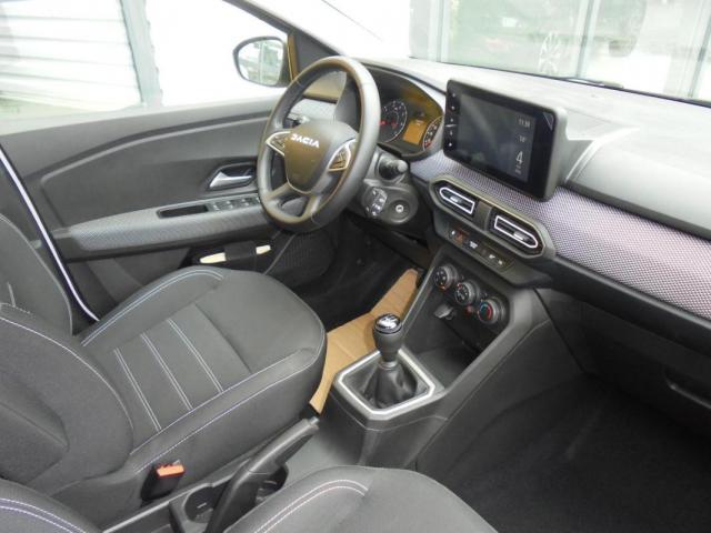 Dacia Sandero image 2