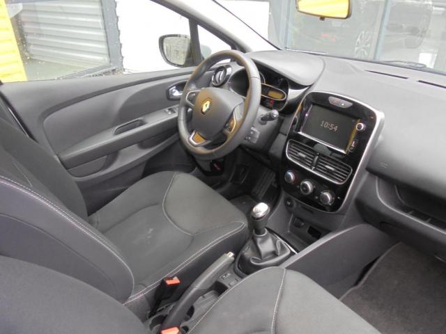 Renault Clio image 2