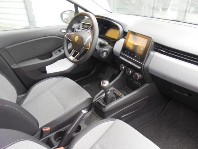 Renault Clio image 2