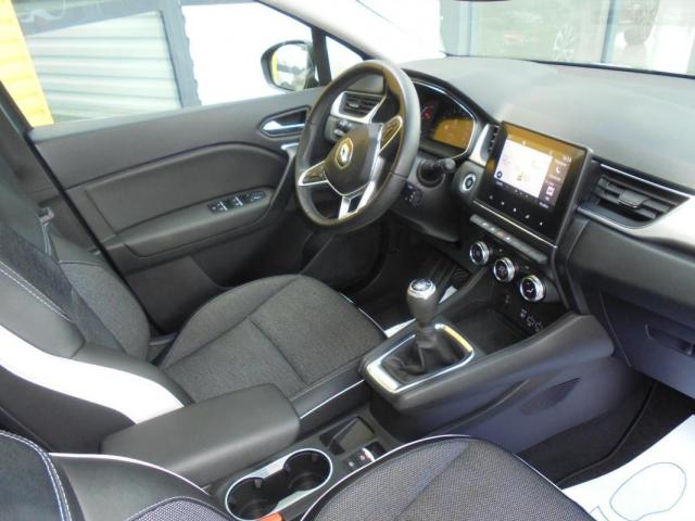 Renault Captur image 2