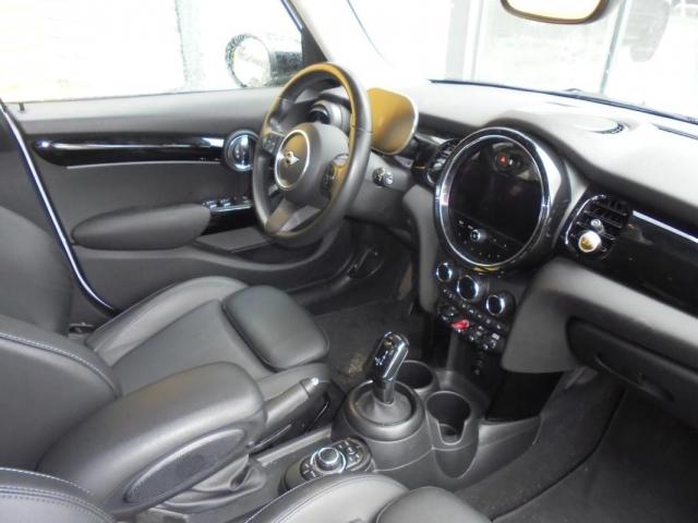 Mini Cooper image 1
