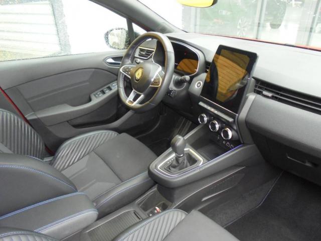 Renault Clio image 1
