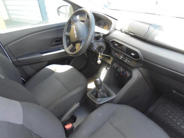 Dacia Sandero image 2