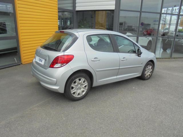 Peugeot 207 image 1