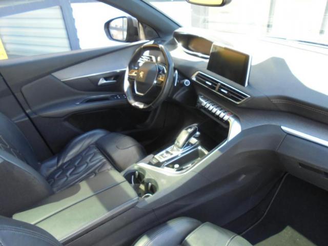 Peugeot 3008 image 2