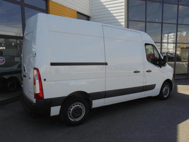 Renault Master image 2