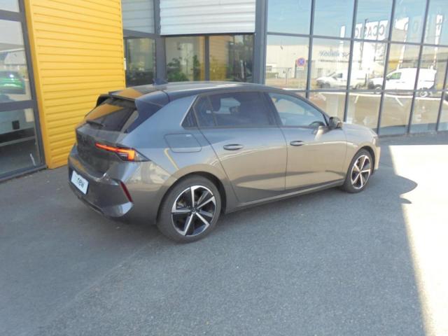 Opel Astra image 1