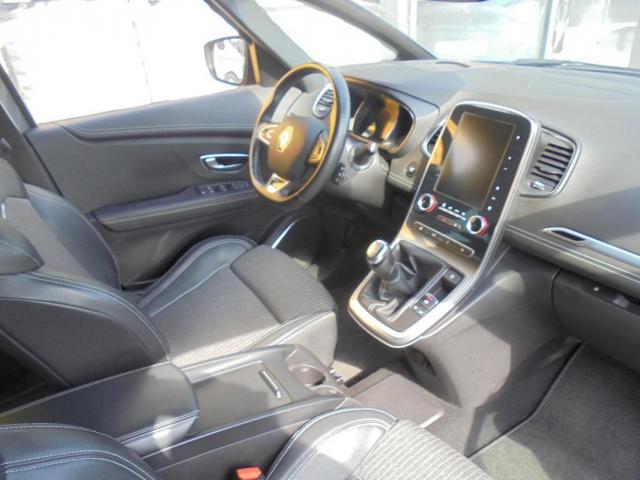Renault Scénic image 2