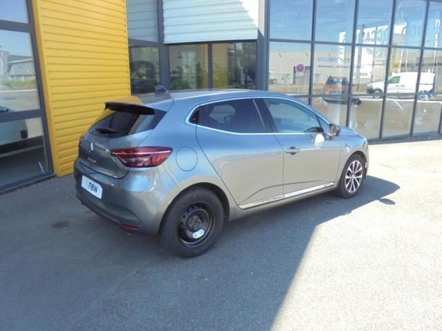 Renault Clio image 2
