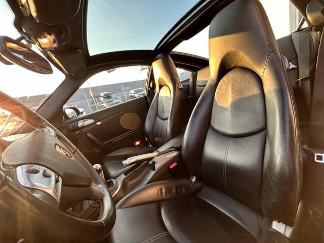 Porsche 911 image 8