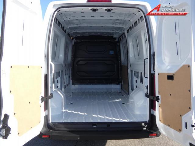 Renault Master image 7