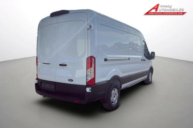 Ford Transit image 1