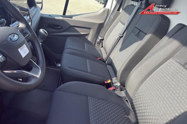 Ford Transit image 2