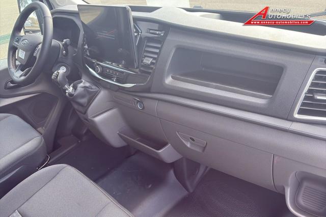 Ford Transit image 9