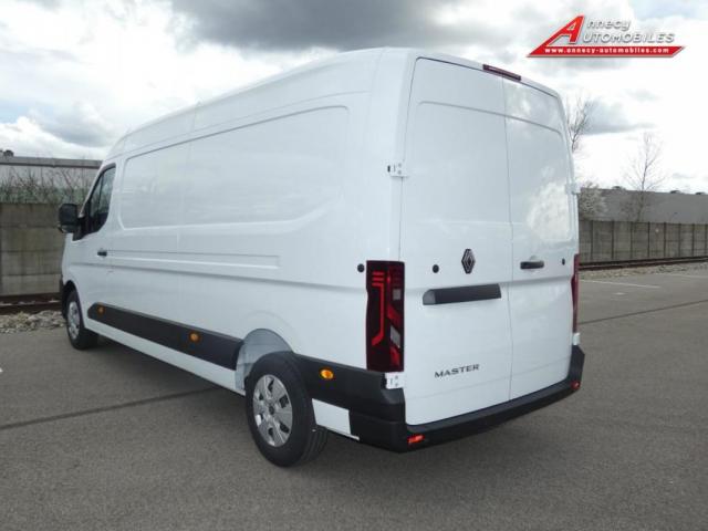 Renault Master image 9