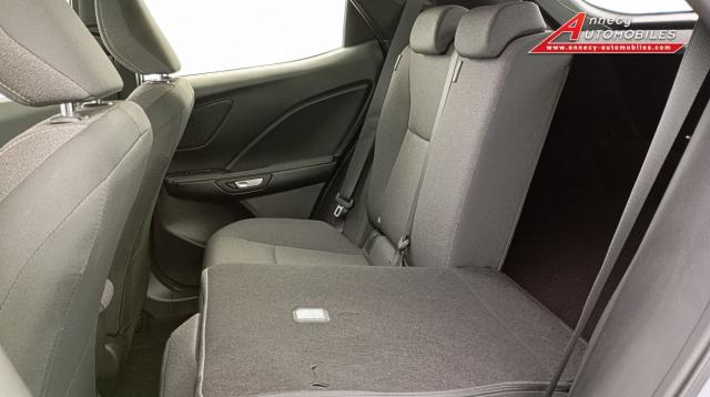 Lexus Lbx image 6